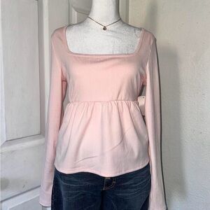 pink top